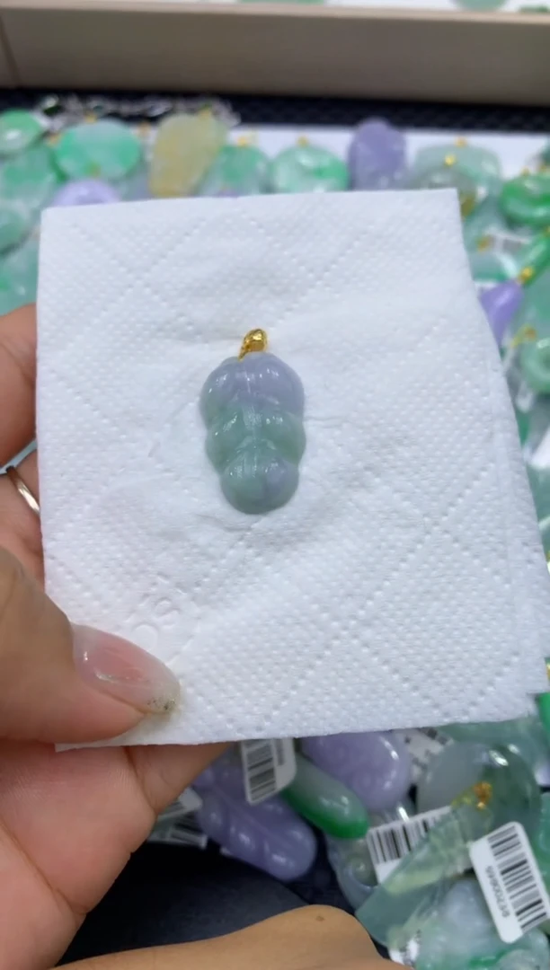 颈饰未镶嵌翡翠天然缅甸A货翡翠5