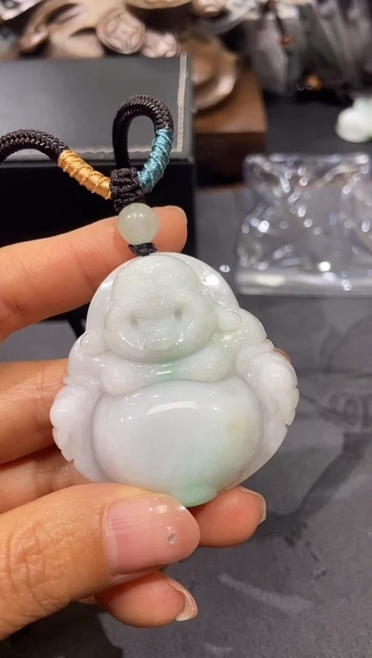 翡翠未镶嵌颈饰吊坠