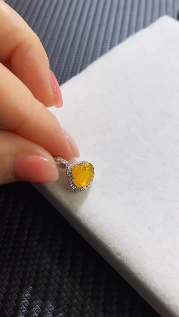 【闪购商品】翡翠挂件未镶嵌买断佛公