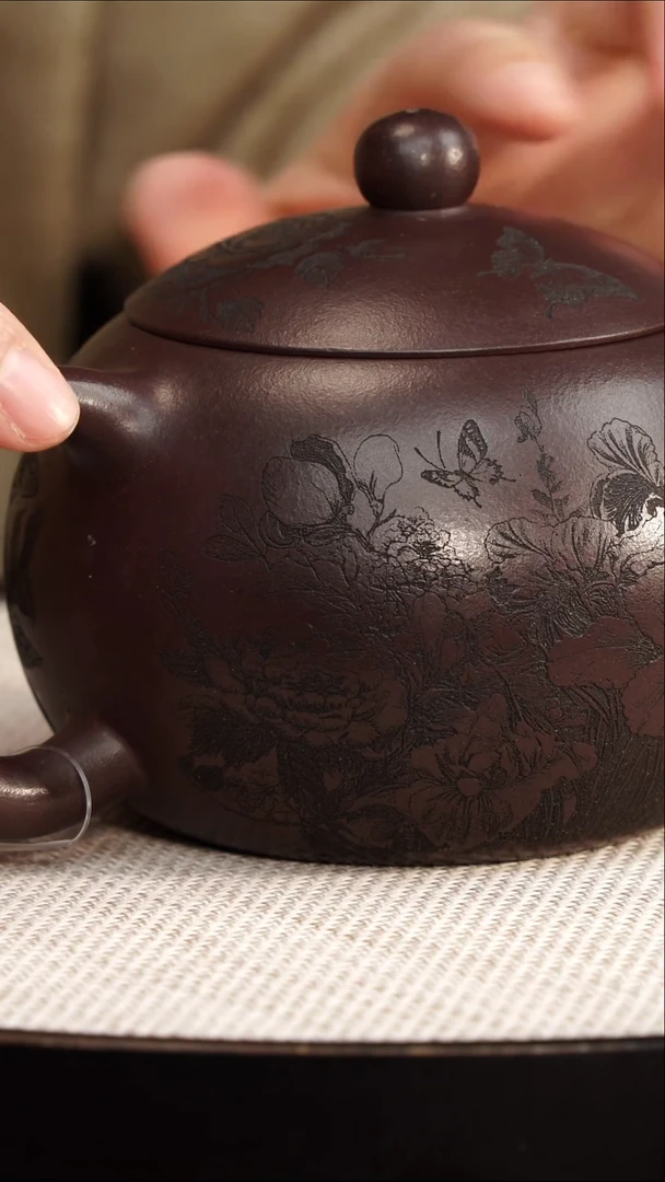 茶壶紫砂宜兴紫砂 蝶恋花西施壶 铁血红纱 梅付春 696