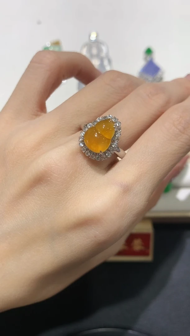翡翠18K金镶嵌吊坠(不含链)团购1
