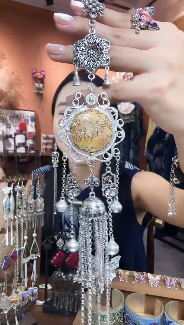 刺绣纯手工民族风压襟