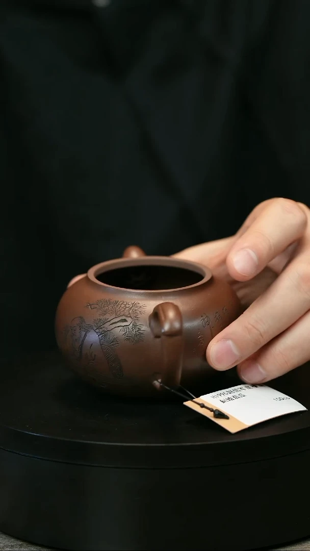 茶壶紫砂M****yH1995周卓琴底槽清刻绘茄瓜