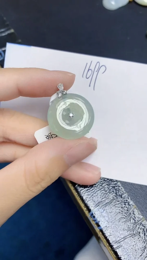 翡翠18K金镶嵌颈饰天然缅甸翡翠A货