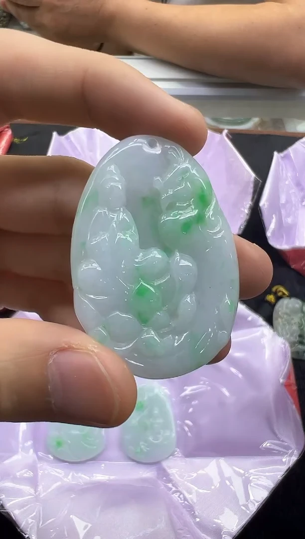 翡翠未镶嵌吊坠(不含链)W7016-吊坠-47*34*6mm