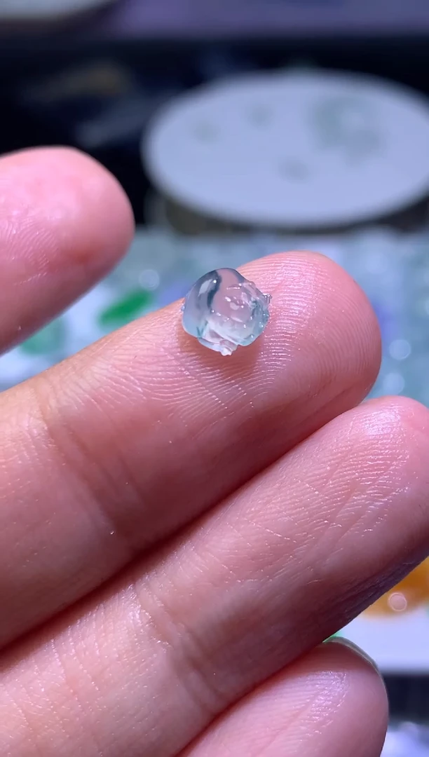 未镶嵌定制翡翠聆****?毛货