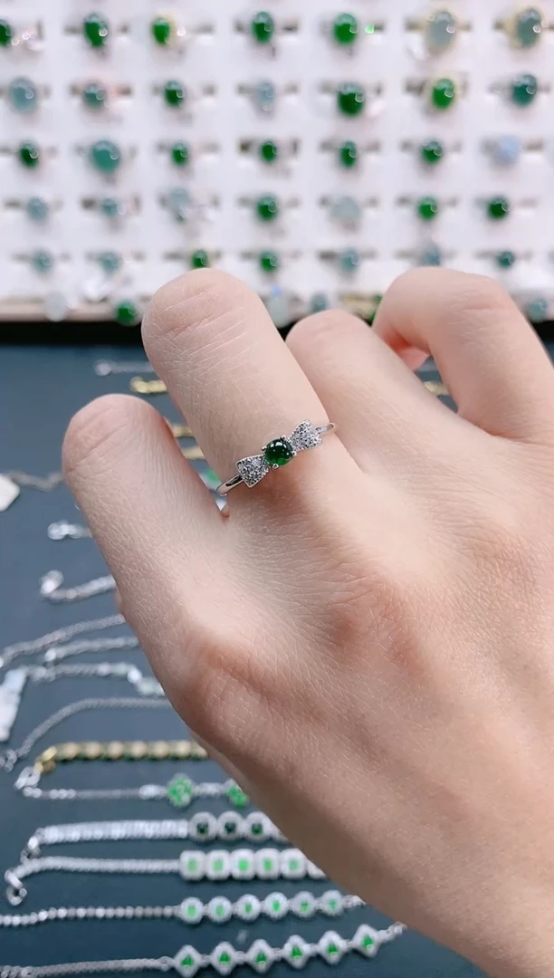 【闪购商品】翡翠戒指银S925镶嵌天然翡翠