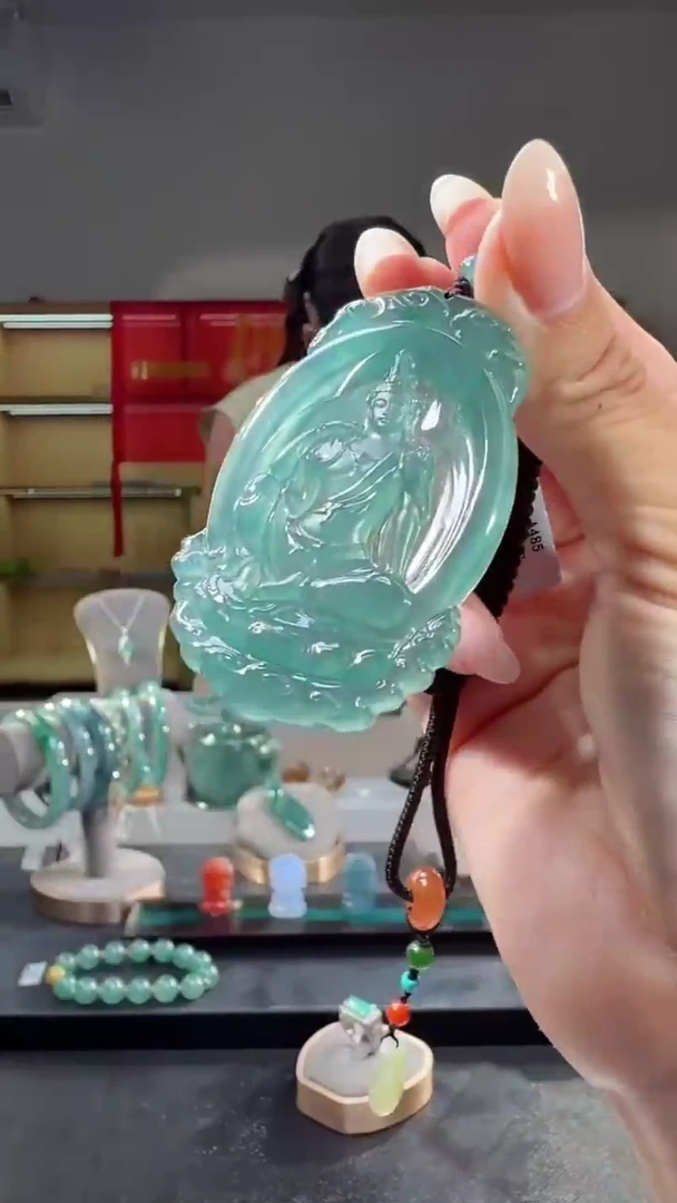 吊坠(不含链)未镶嵌翡翠观音