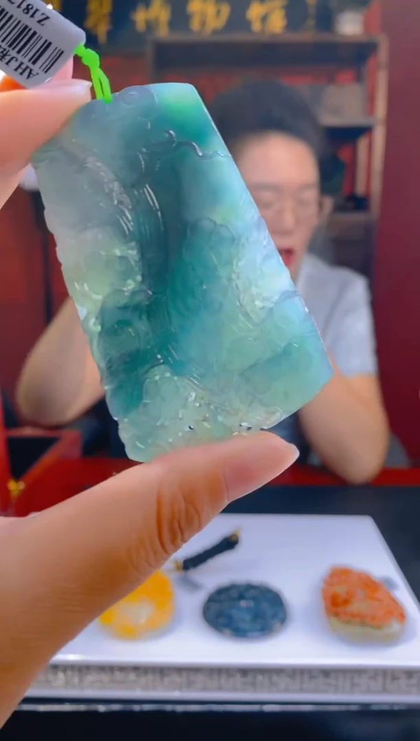 定制翡翠未镶嵌LL翡翠毛货GYH-36