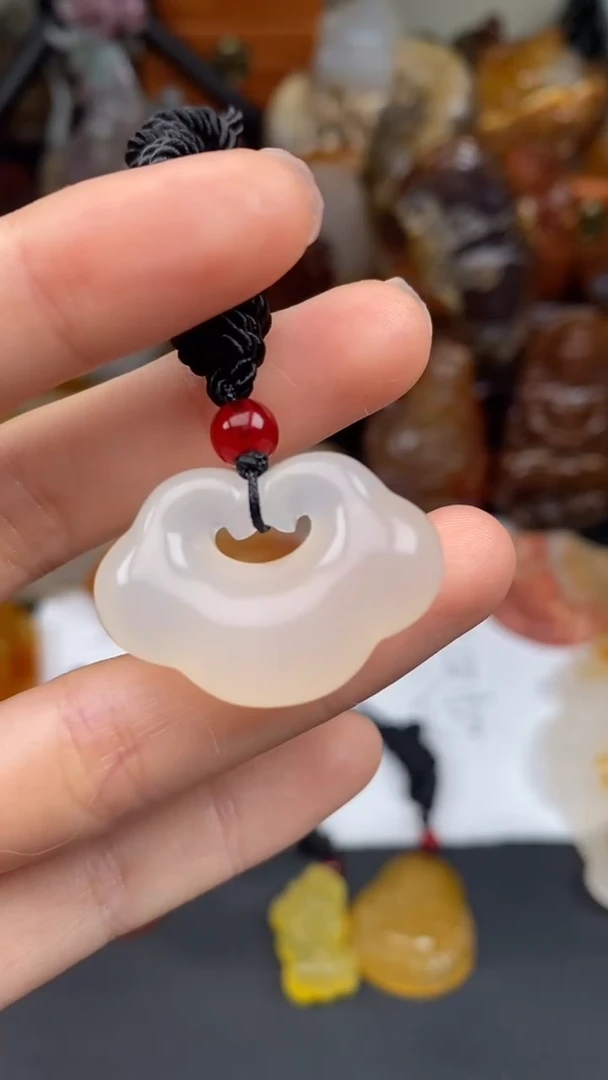 玛瑙/玉髓颈饰未镶嵌AA