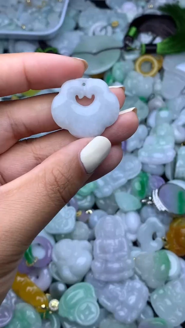 翡翠未镶嵌颈饰天然缅甸翡翠吊坠