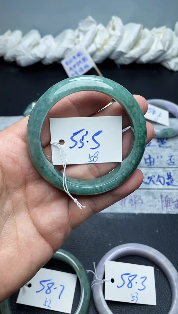 未镶嵌手镯翡翠58