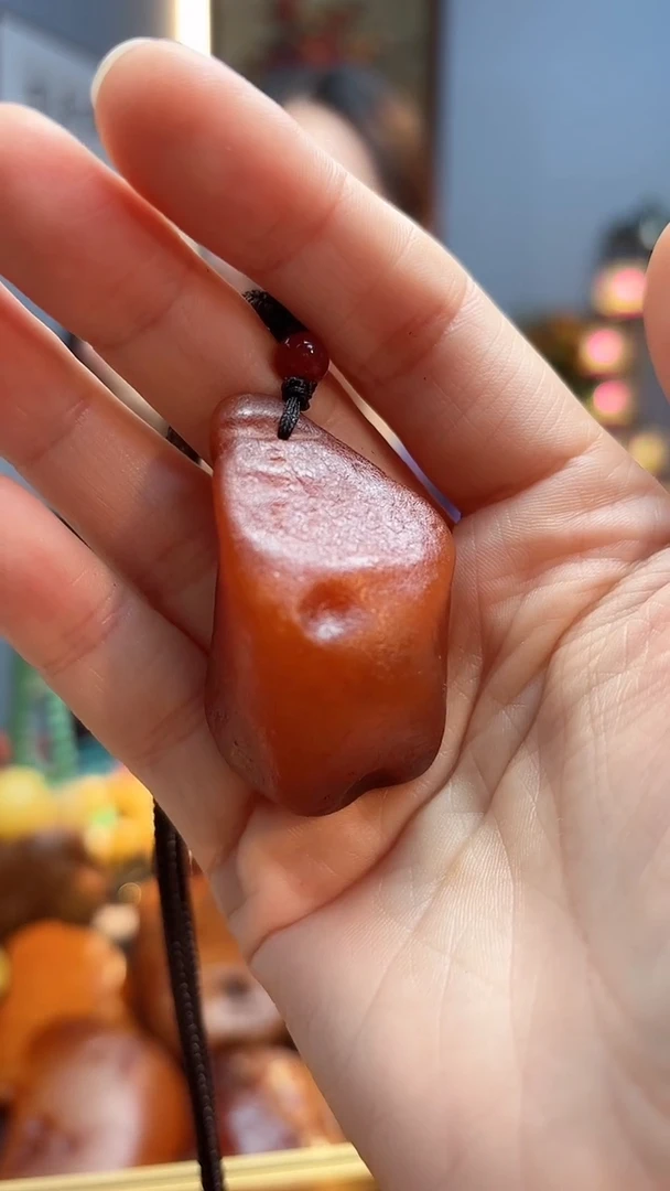 琥珀颈饰未镶嵌吊坠
