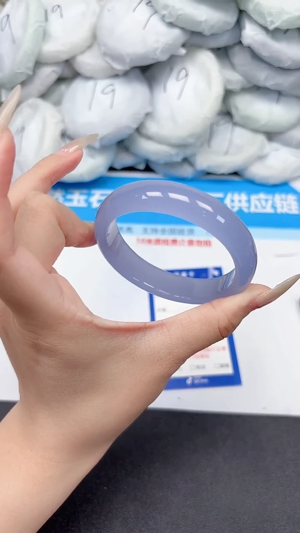 未镶嵌手镯石英质玉199/56