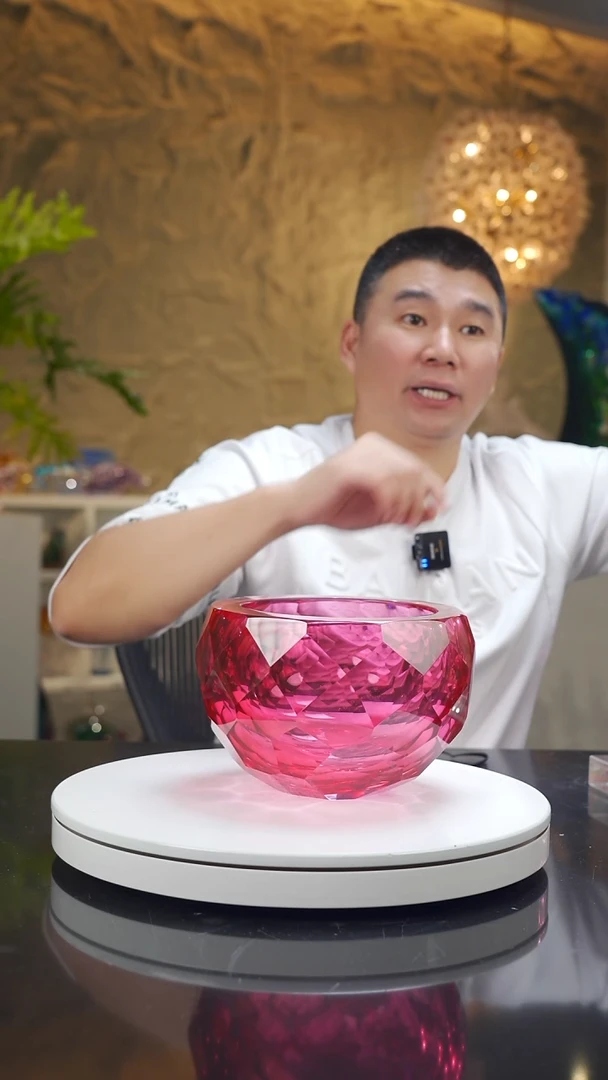 手工艺品琉璃金红切面聚宝盆