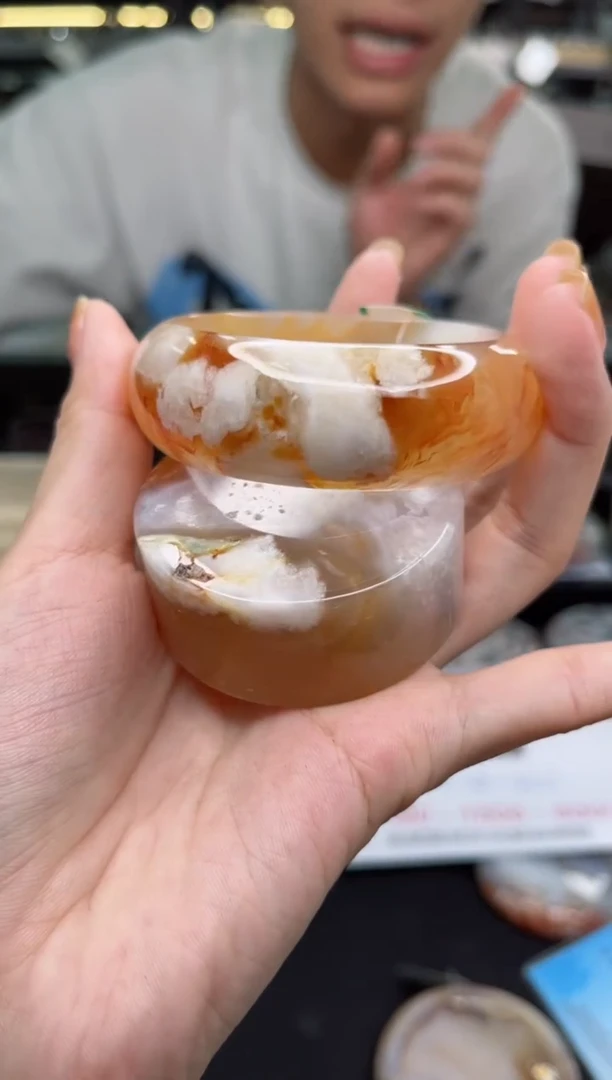 【闪购商品】石英质玉手镯未镶嵌53圈口（赠品镯心）3600014