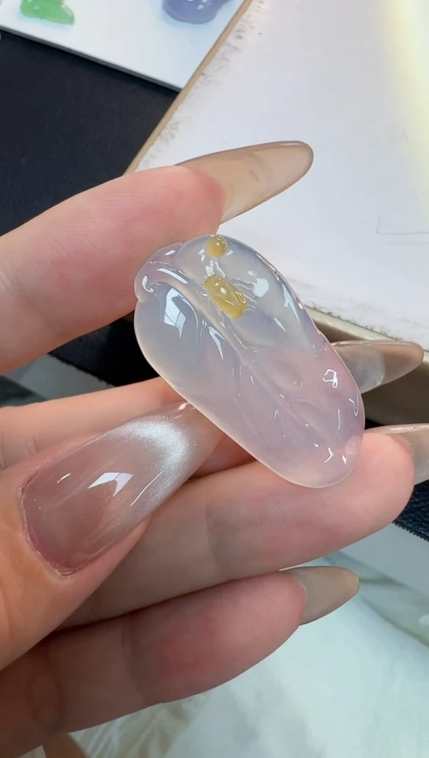 翡翠未镶嵌吊坠(不含链)缅甸A货翡翠