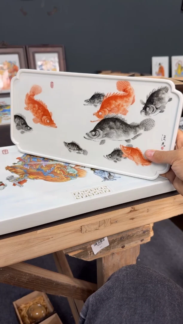 以笔为心，以瓷为纸。