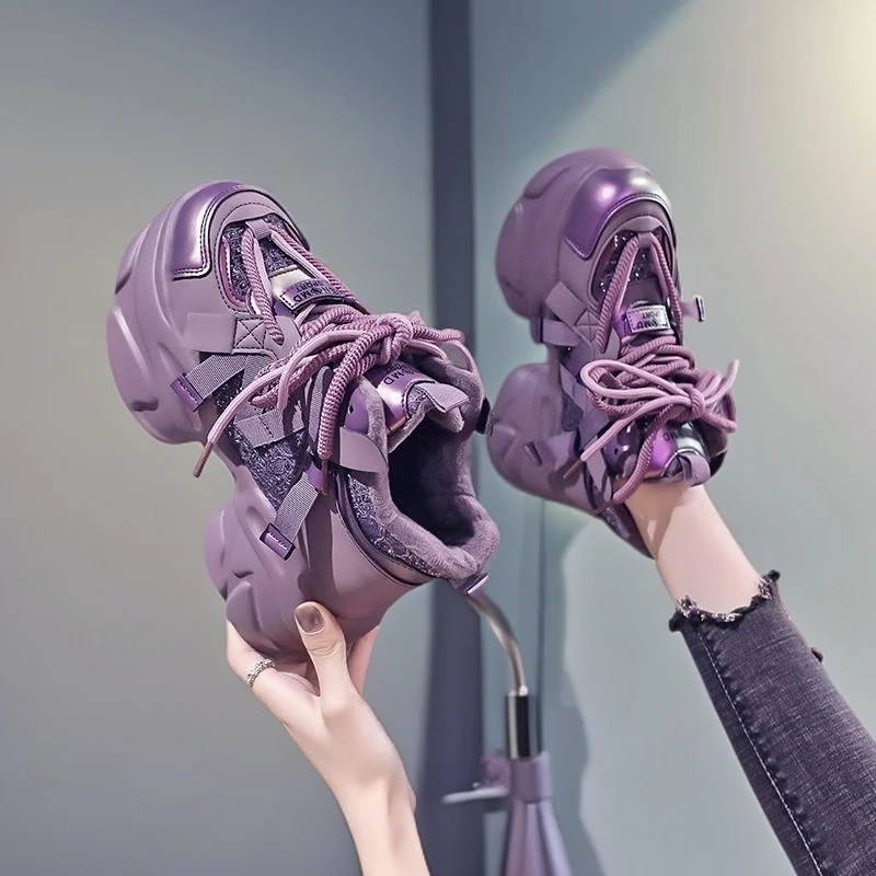 心芘时髦女2025年好看新款老爹鞋百搭厚底松糕休闲运动女款女鞋潮