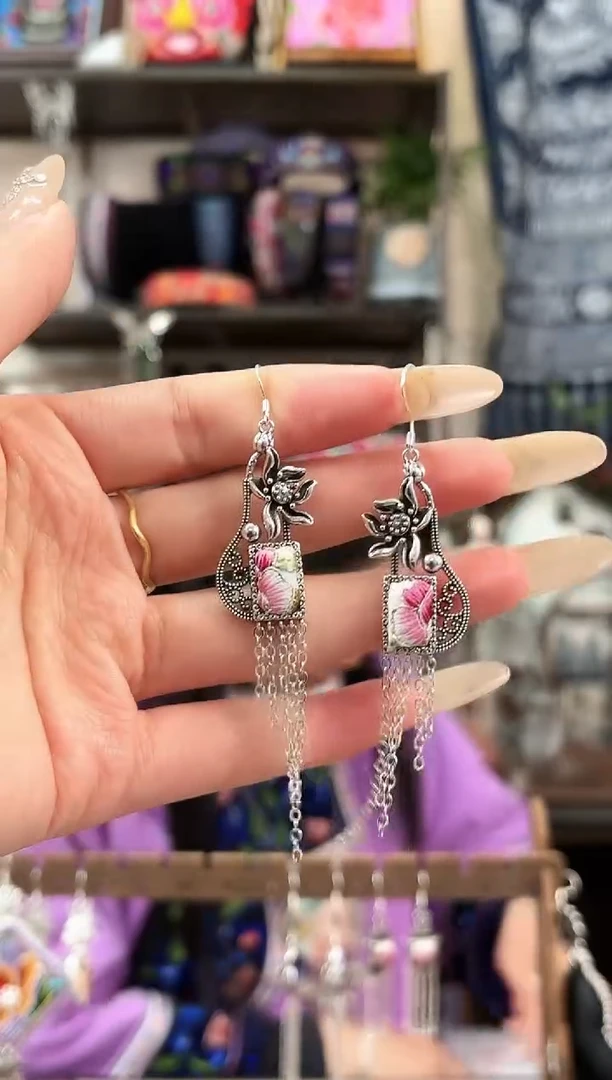 织绣民族风非遗老绣苗银饰品178