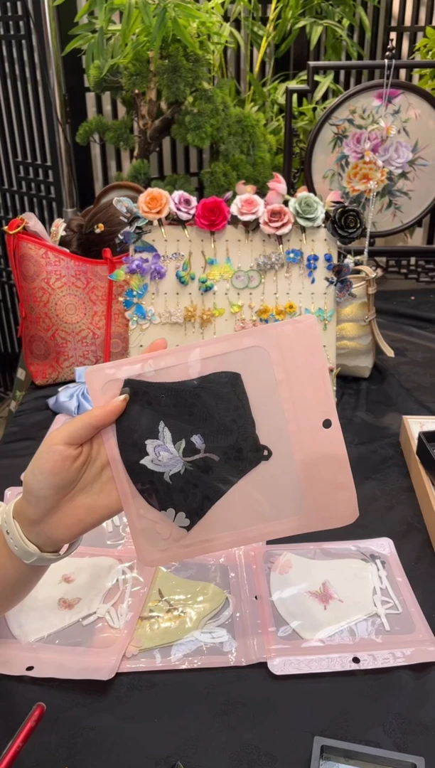 织绣虞*洛非遗手工苏绣饰品