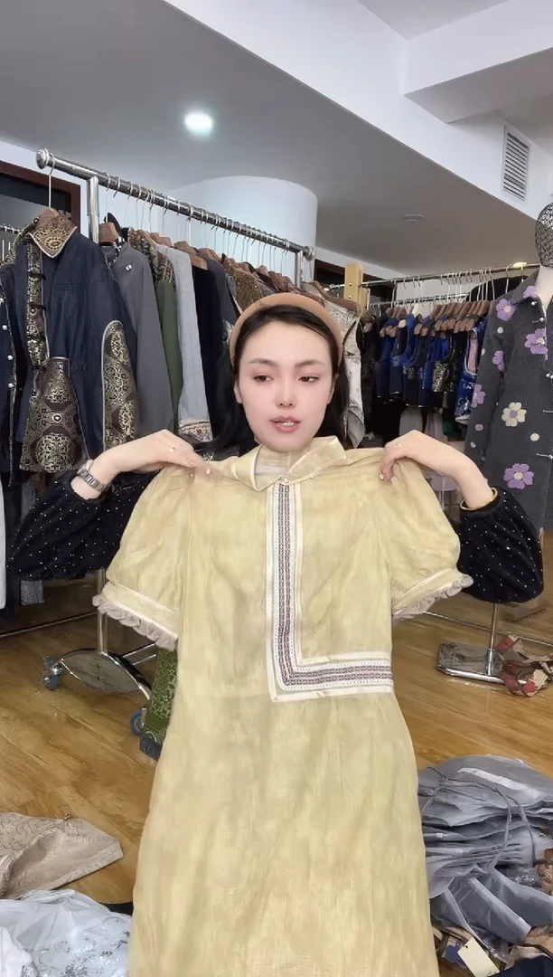 连衣裙       L码        105-115斤