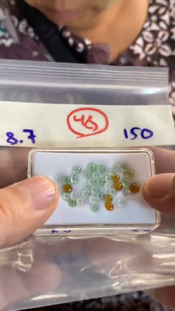 定制翡翠未镶嵌天然缅甸翡翠多样性