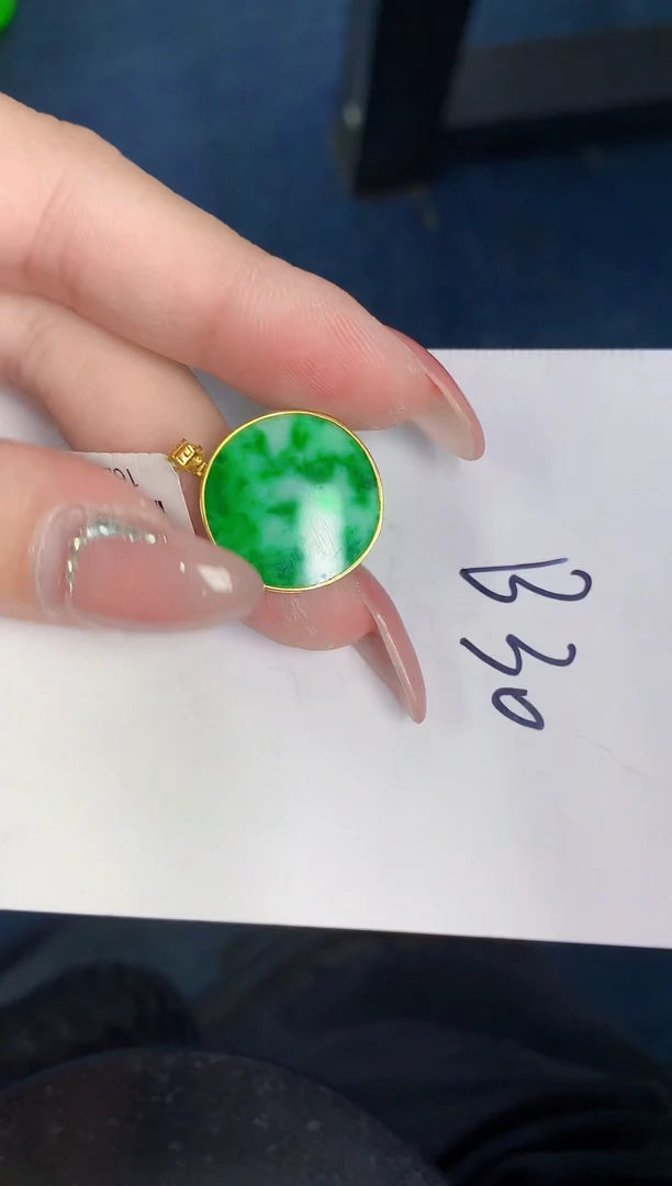 【闪购商品】翡翠颈饰18K金镶嵌000000000