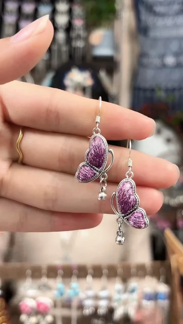 织绣民族风非遗老绣饰品284