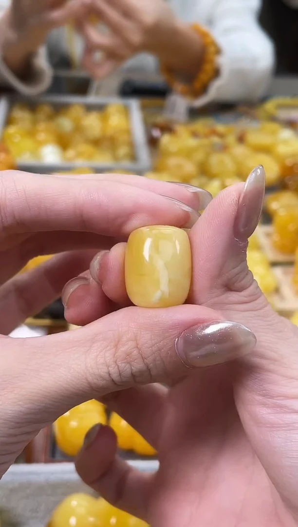 裸石琥珀未镶嵌J60