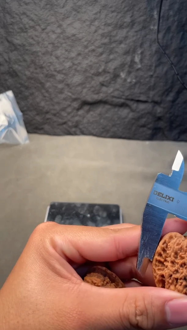 吊坠文玩核桃南疆16