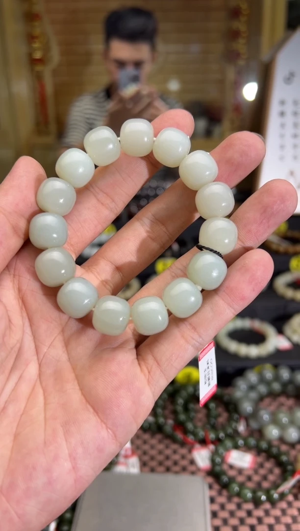手串未镶嵌和田玉且末料青白玉手串卡13*14