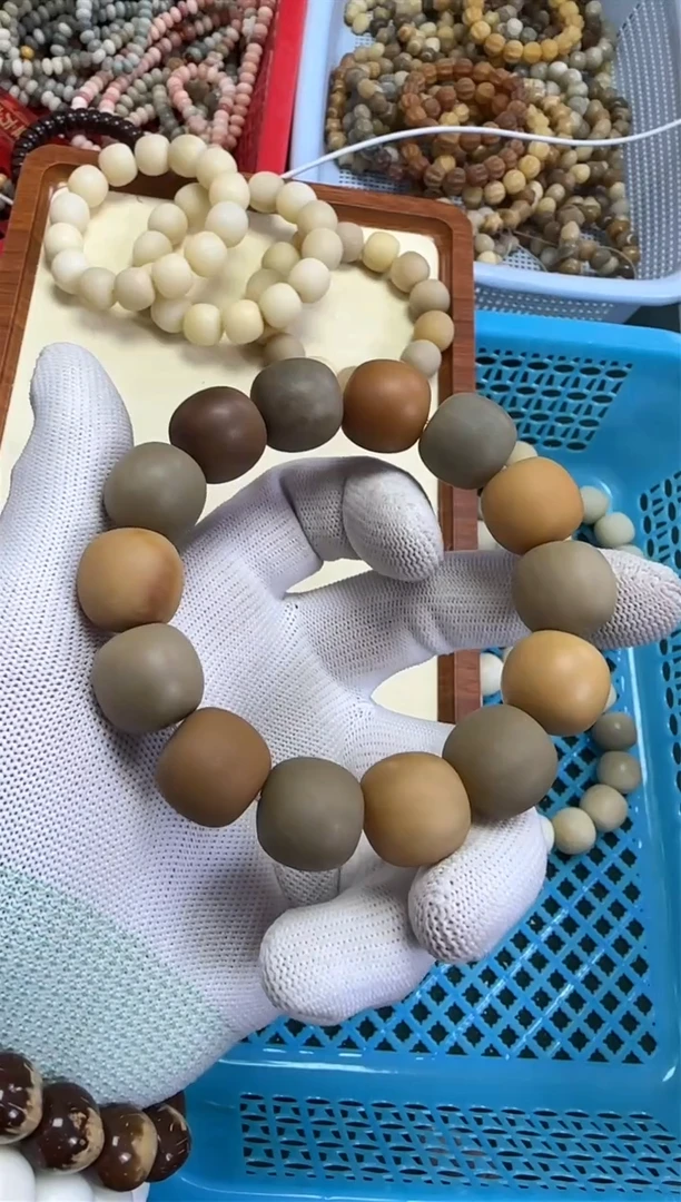 【闪购商品】白玉菩提手串18干磨桶