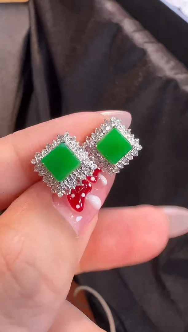 【闪购商品】翡翠耳饰18K金镶嵌耳饰