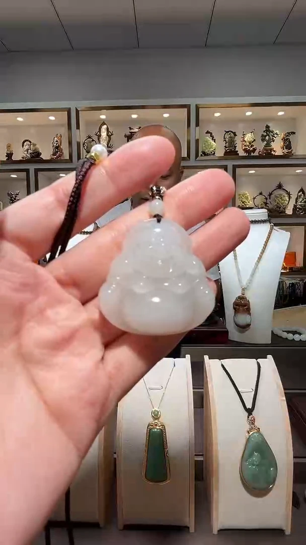 和田玉未镶嵌颈饰苏