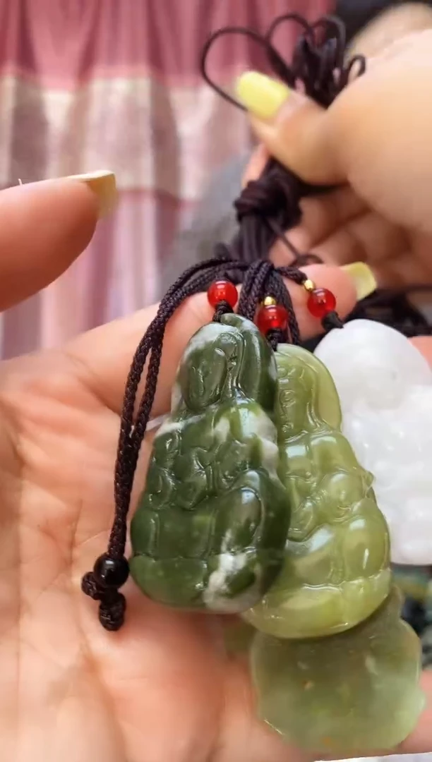 未镶嵌岫玉吊坠多样性发其中之一  挂坠