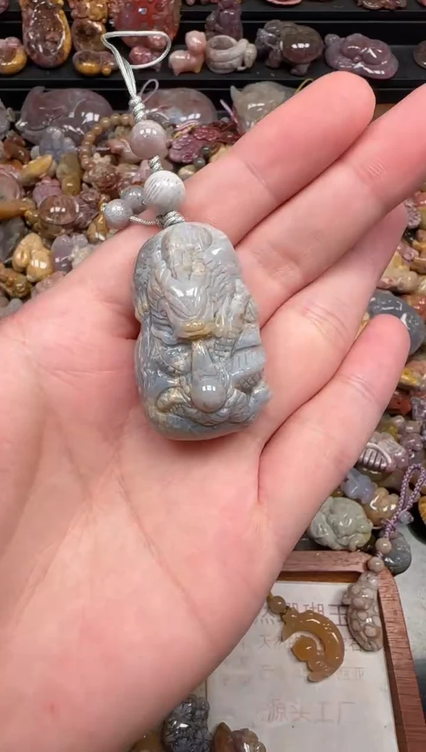 颈饰未镶嵌硅化珊瑚（珊瑚玉）151