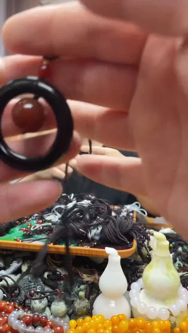 未镶嵌颈饰玛瑙/玉髓·