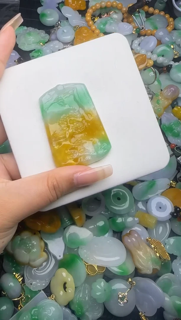 翡翠未镶嵌颈饰天然缅甸翡翠吊坠