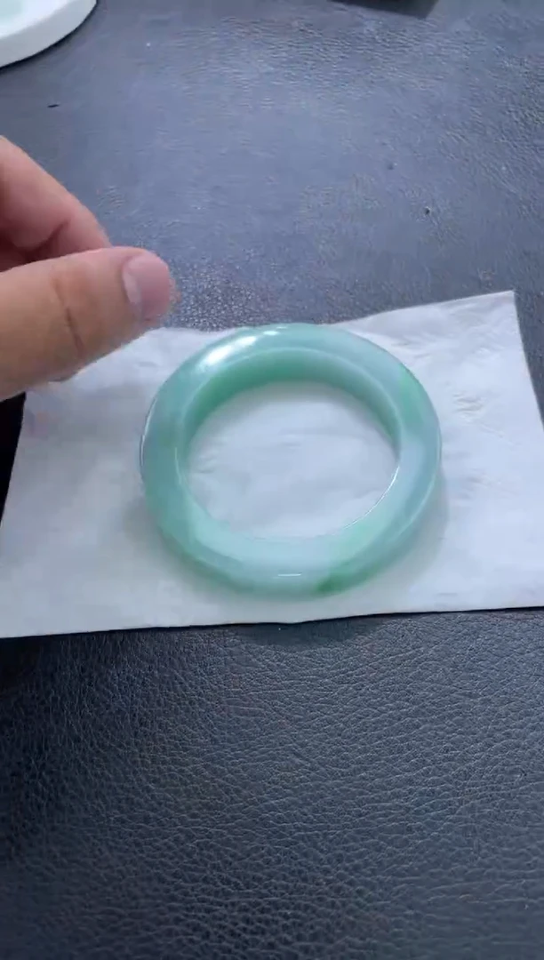 未镶嵌手镯定制翡翠C****•ddj