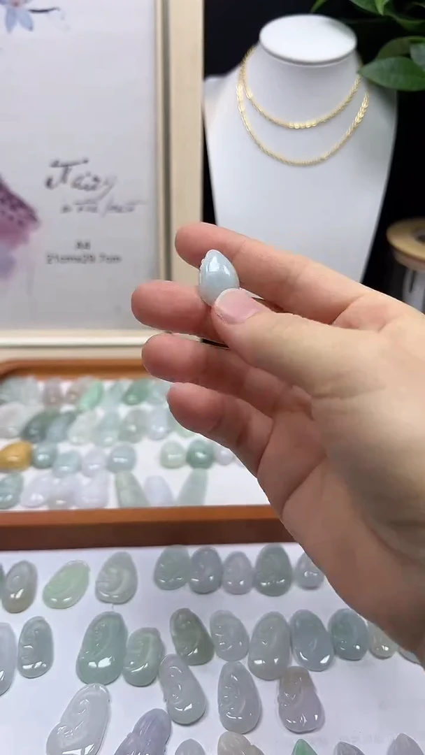 颈饰未镶嵌翡翠福瓜08
