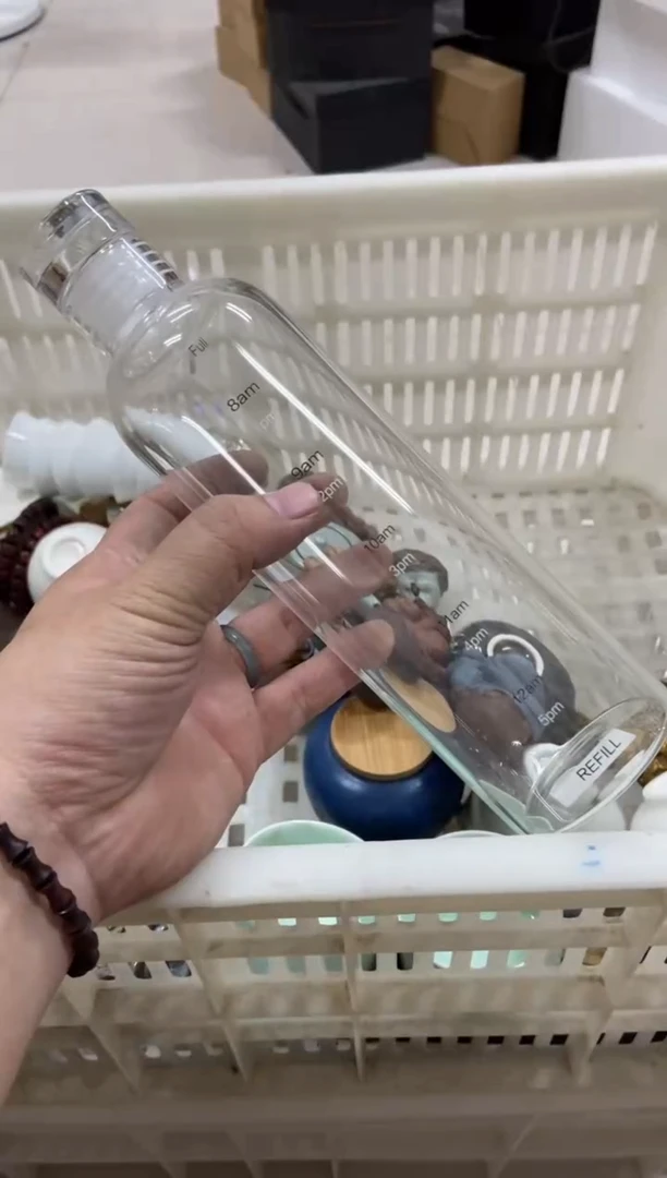 无运费险有瑕疵的摄影的产品有使用过的痕迹有点脏介意勿拍