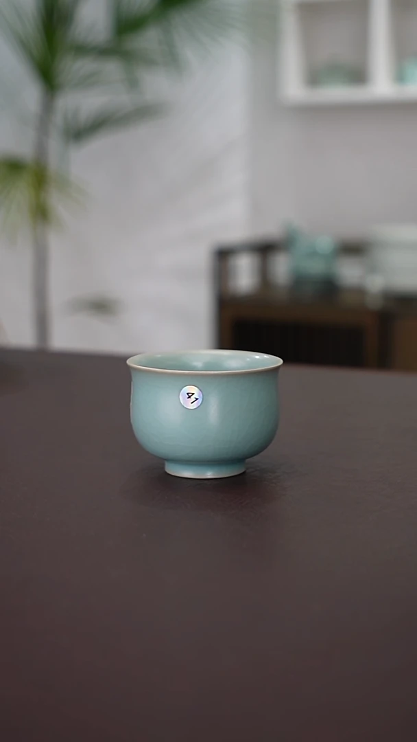 41号玉兰杯 精品级 天青色   洁