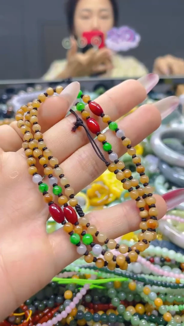 颈饰未镶嵌翡翠3MM/C/翡翠A货，一件也是批发价