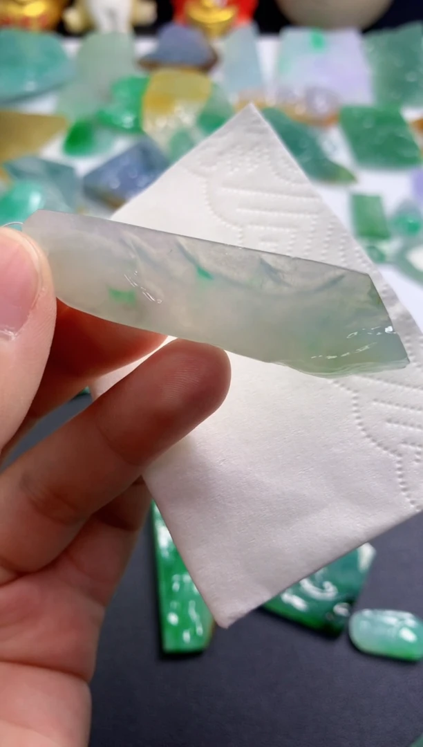 【闪购商品】翡翠吊坠(不含链)未镶嵌568