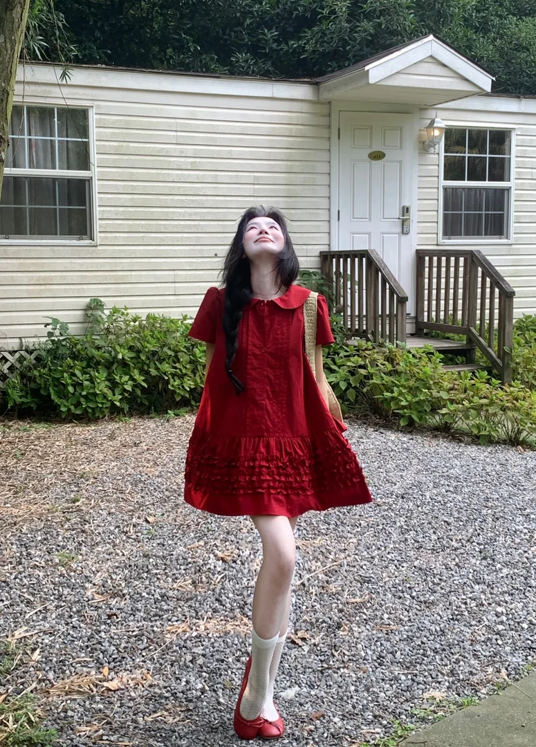 法式设计感娃娃领宽松蛋糕裙连衣裙女2025夏季新款小个子减龄裙子