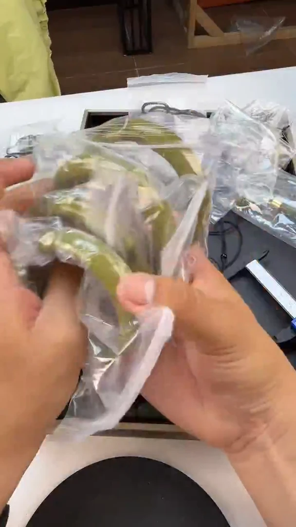 蛇纹石玉未镶嵌岫玉手镯