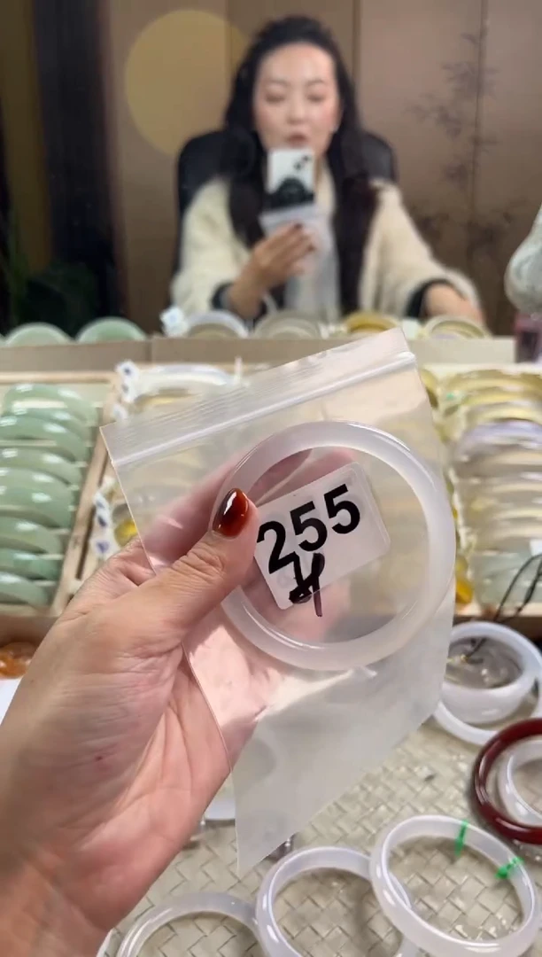 手镯玛瑙/玉髓未镶嵌255