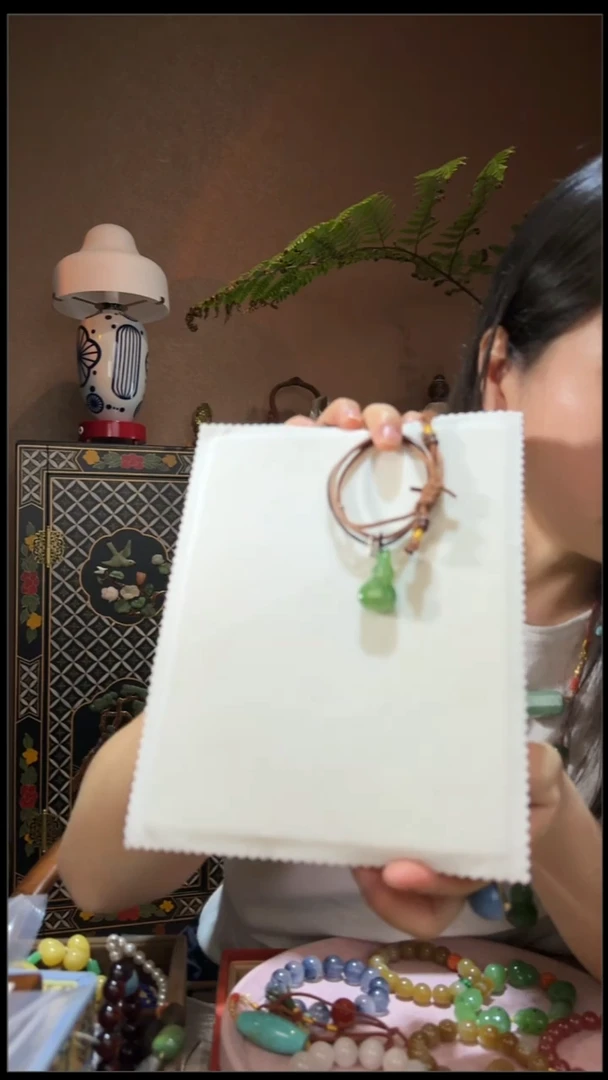 吊坠(不含链)未镶嵌和田玉（碧玉）天然和田玉葫芦吊坠