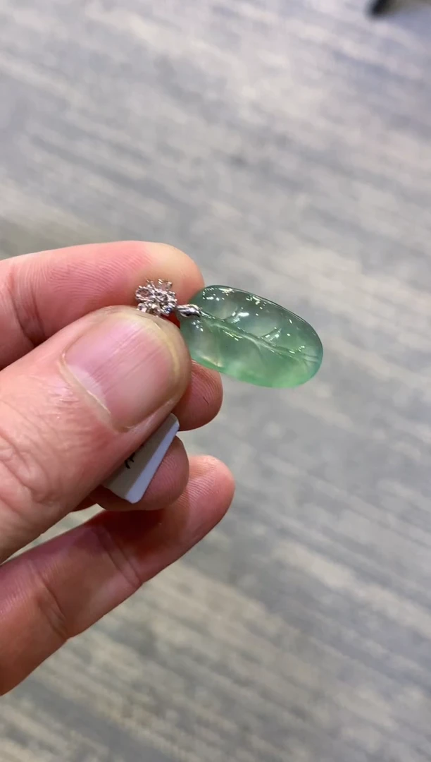 颈饰未镶嵌翡翠天然A货翡翠